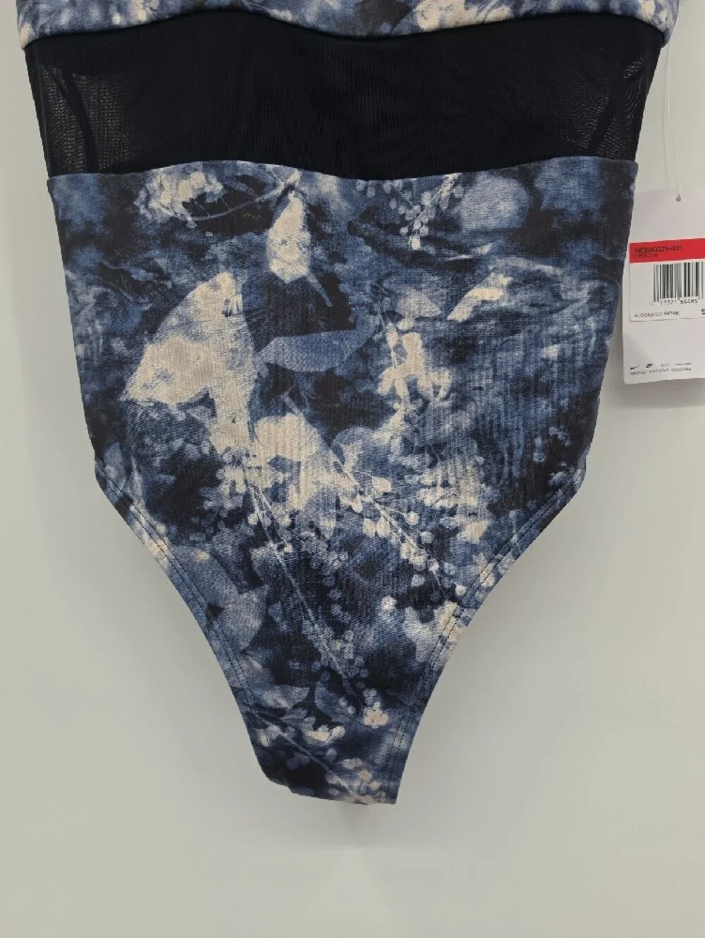 NikeFrozen Floral V-back One Piece Women's Size M,L,XL